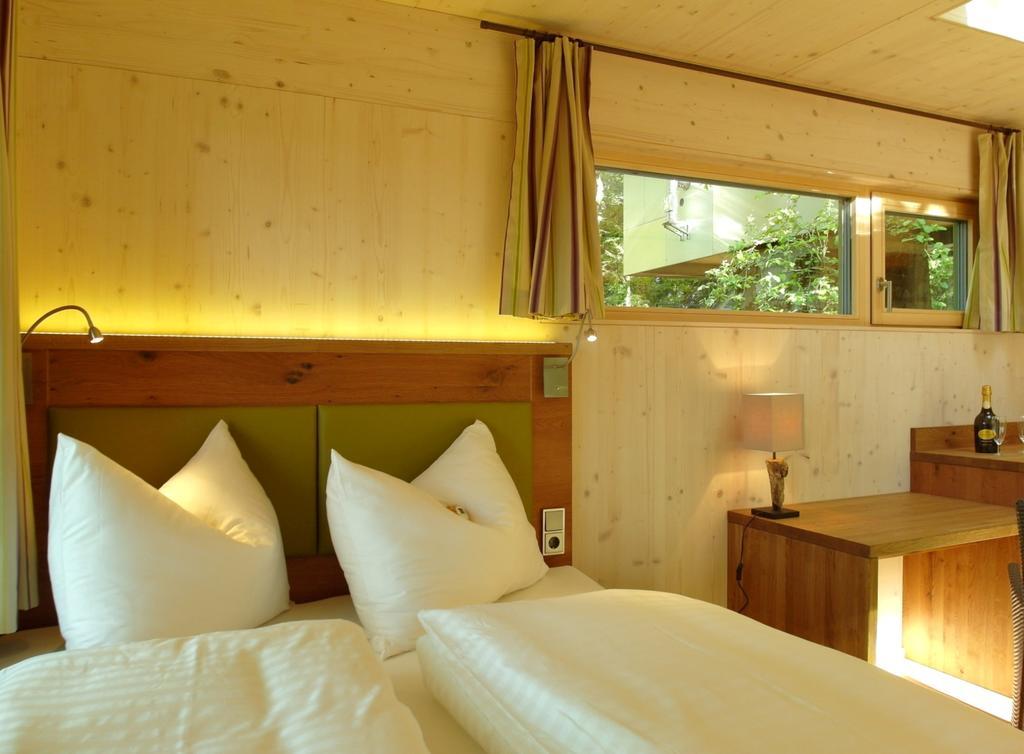 Schrems  Baumhaus Lodge Schrems חדר תמונה